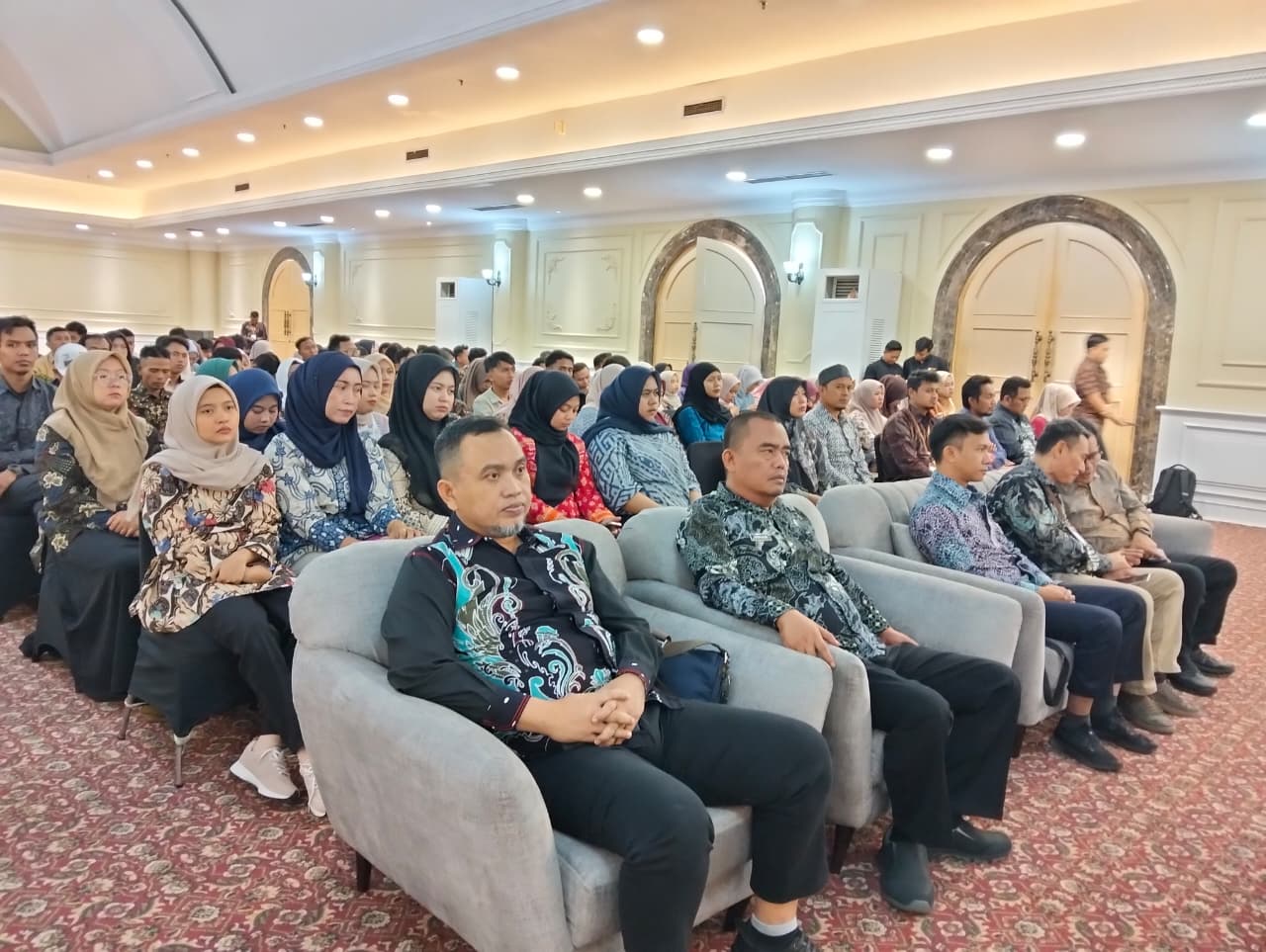 Kadis Diskominfo menghadiri Undangan Pencanangan Komitmen Bersaama Pelaksanaan Sensus Ekonomi Tahun 2026.  di Ballroom Hotel Horison Cipanas